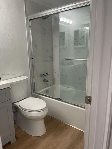 8045 SW 107th Ave 115, Miami, FL 33173