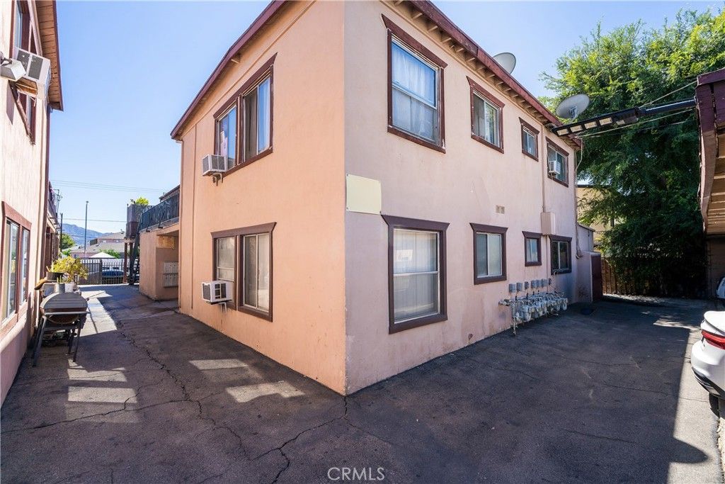 7301 Vineland, Sun Valley, CA 91352 — photo 2