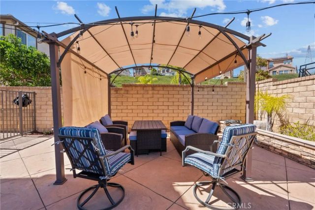 24557 Rosette, Valencia, CA 91354