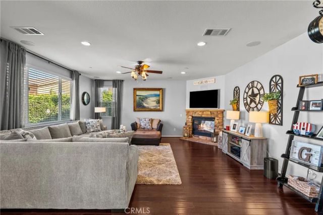 24557 Rosette, Valencia, CA 91354