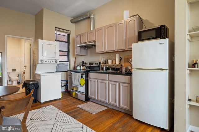 1803 S BROAD ST, Philadelphia, PA 19148