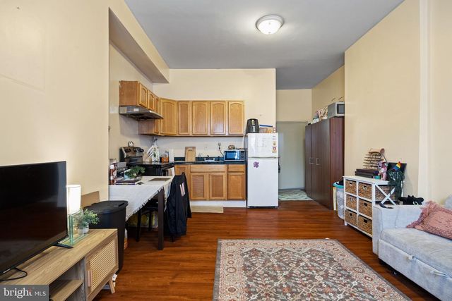 1803 S BROAD ST, Philadelphia, PA 19148