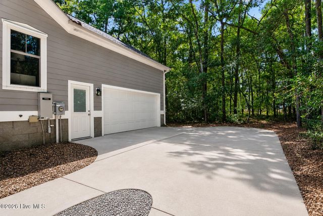 6271 Cattail Court, Southport, NC 28461