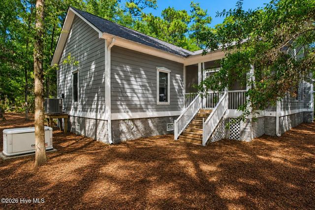6271 Cattail Court, Southport, NC 28461