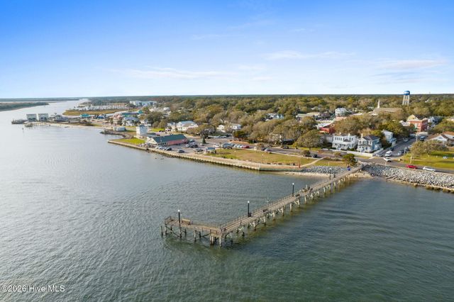 6271 Cattail Court, Southport, NC 28461