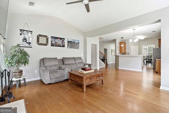 91 Creekside Way, Newnan, GA 30265