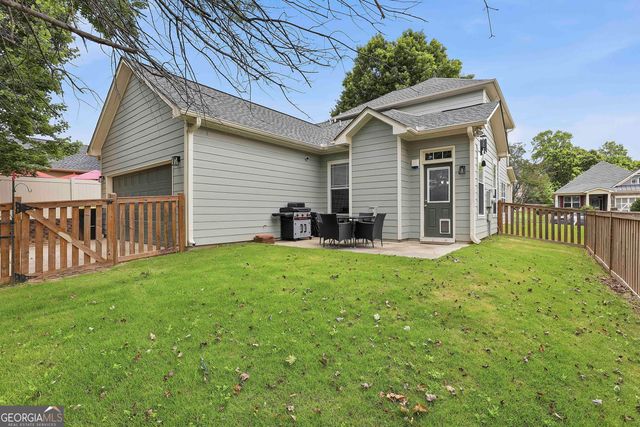 91 Creekside Way, Newnan, GA 30265