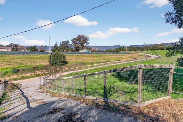 195 Bjur Drive, Watsonville, CA 95076