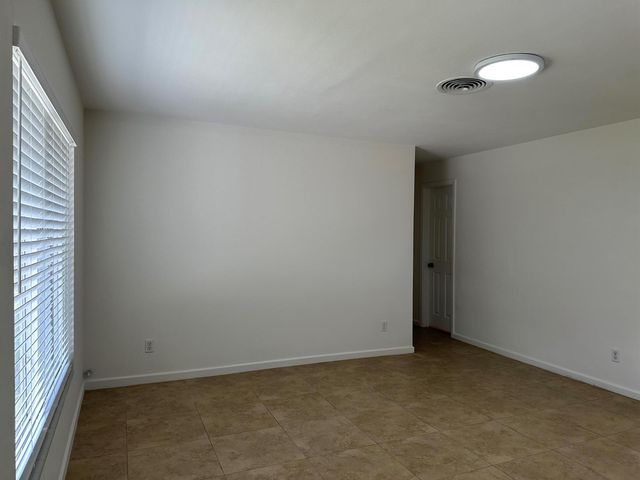 2745 Atlantic Boulevard, Vero Beach, FL 32960