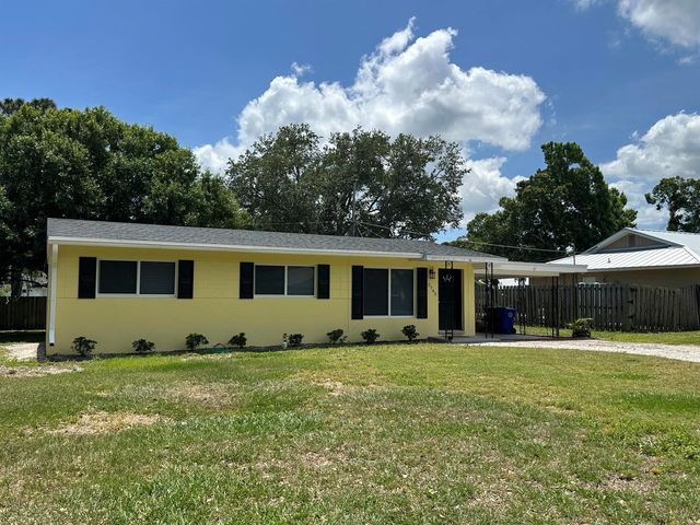 2745 Atlantic Boulevard, Vero Beach, FL 32960
