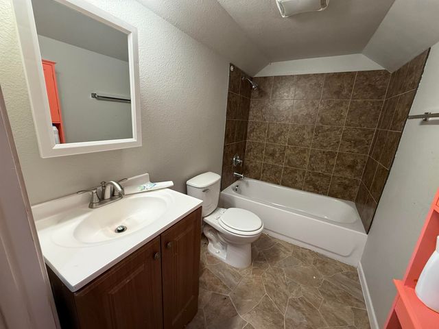 1217 5th, Minot, ND 58703