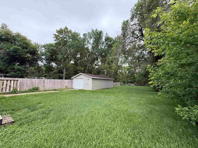 1217 5th, Minot, ND 58703