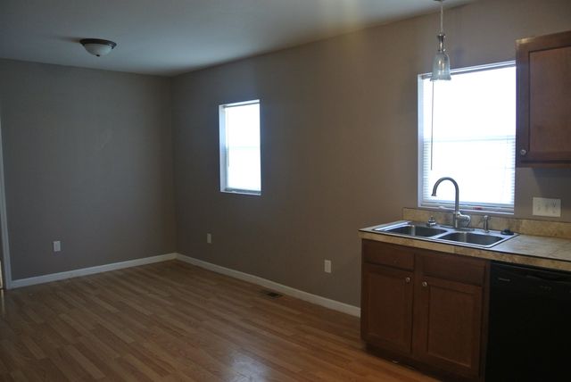 1217 5th, Minot, ND 58703