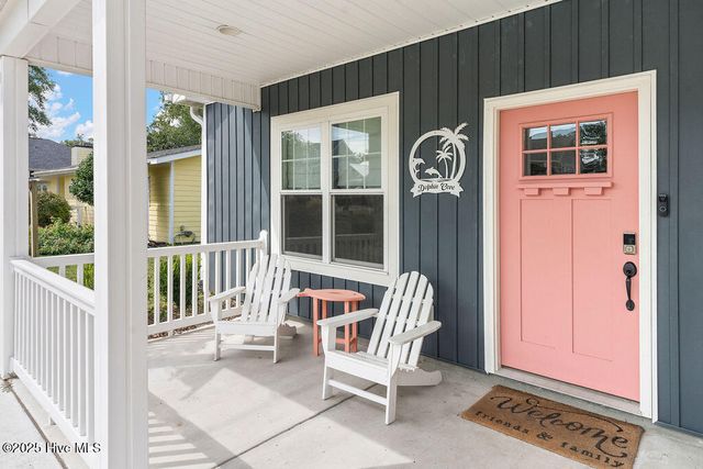 127 NW 20th Street, Oak Island, NC 28465