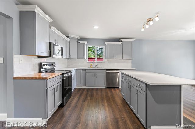 1112 Lask Drive, Flint, MI 48532