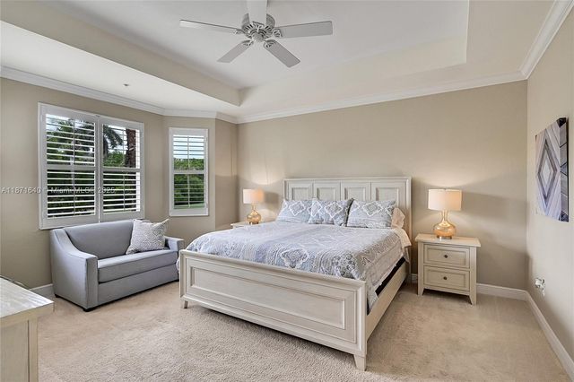 4700 YACHT HARBOR DR 612, Naples, FL 34112