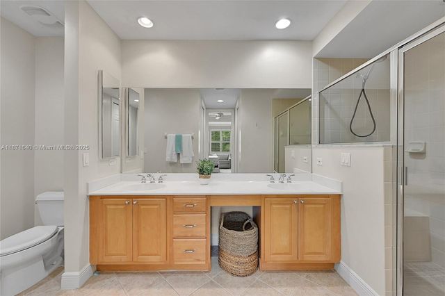 4700 YACHT HARBOR DR 612, Naples, FL 34112