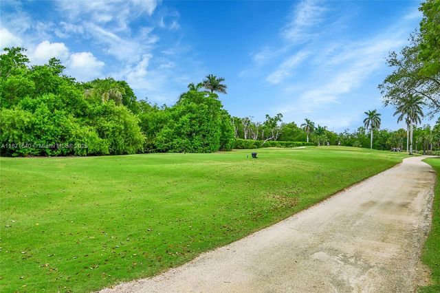 4700 YACHT HARBOR DR 612, Naples, FL 34112