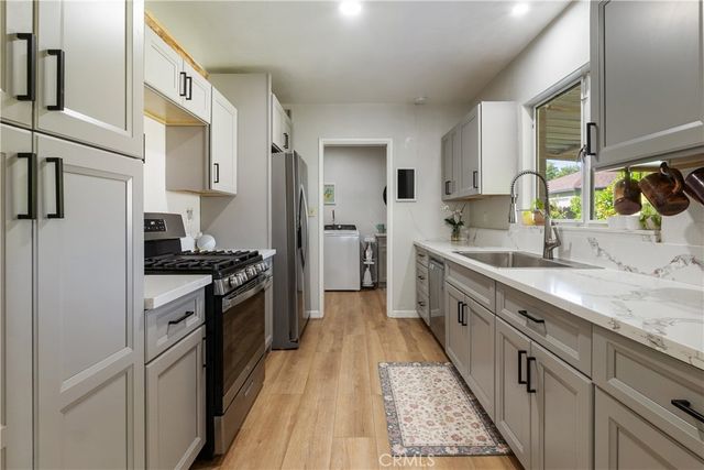 4715 Oakwood Place, Riverside, CA 92506