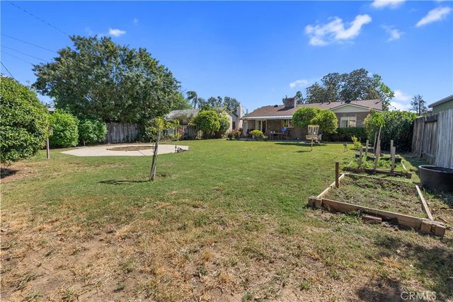 4715 Oakwood Place, Riverside, CA 92506