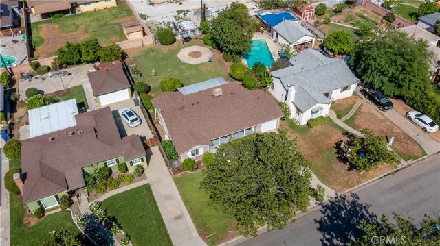 4715 Oakwood Place, Riverside, CA 92506
