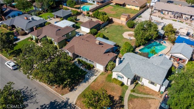 4715 Oakwood Place, Riverside, CA 92506