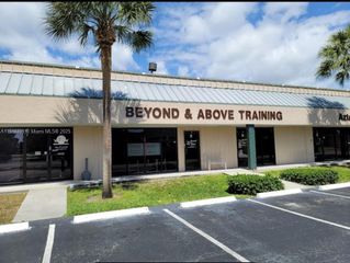 2011 S Perimeter Rd, Fort Lauderdale, FL 33309