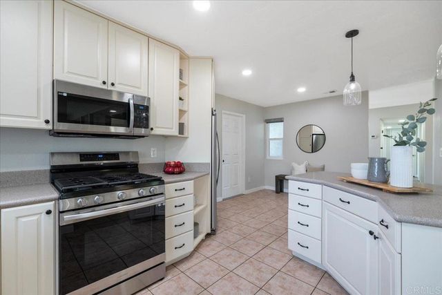 1965 Comanche Street, Oceanside, CA 92056