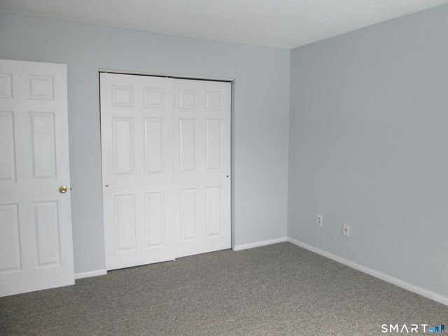 285 Queen Street 4F, Southington, CT 06489