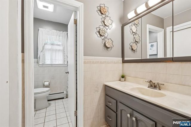 123 Midwood Road, Paramus, NJ 07652