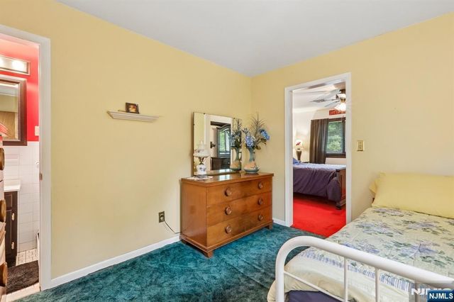 123 Midwood Road, Paramus, NJ 07652