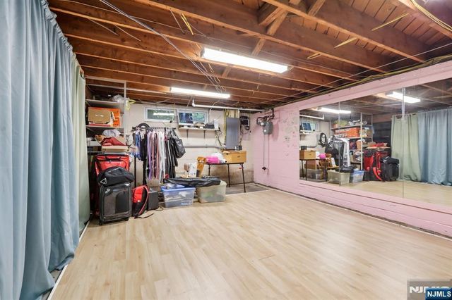 123 Midwood Road, Paramus, NJ 07652