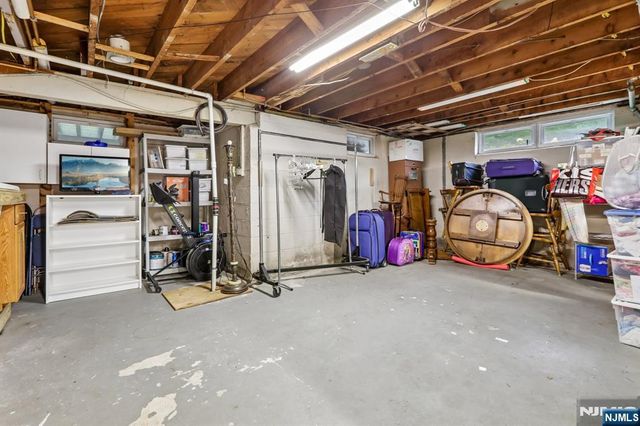 123 Midwood Road, Paramus, NJ 07652