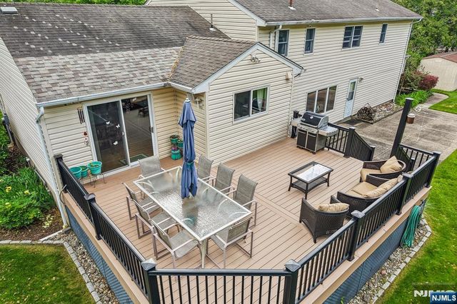 123 Midwood Road, Paramus, NJ 07652
