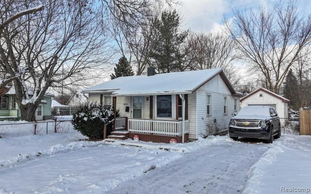 3021 Oklahoma Avenue, Flint, MI 48506
