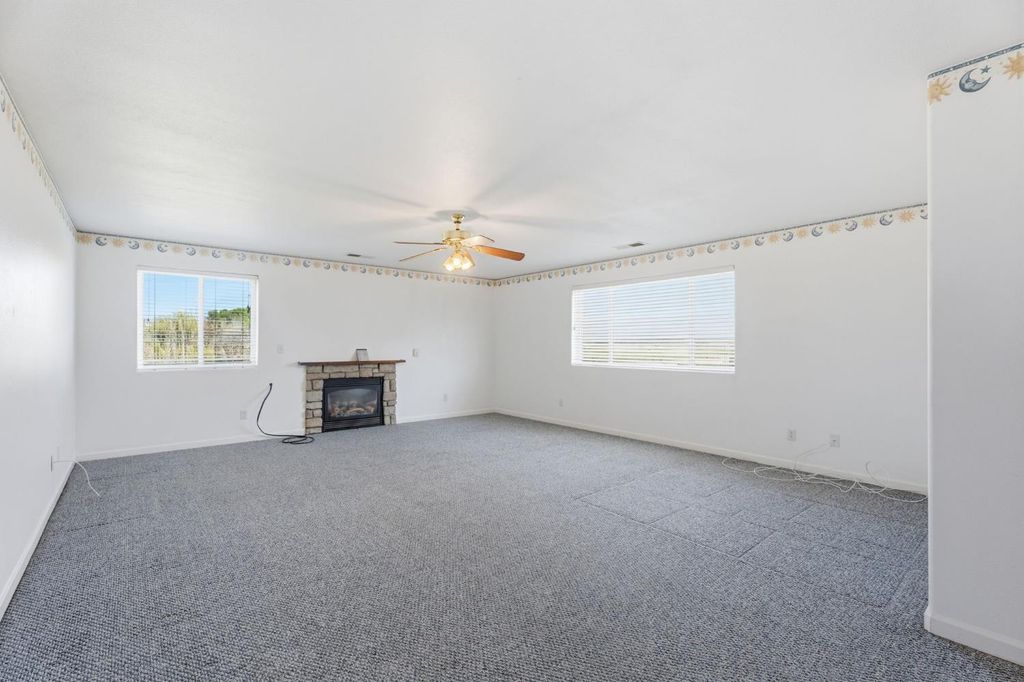Image 39 of property listing at 22581 Road 20, Chowchilla, CA 93610