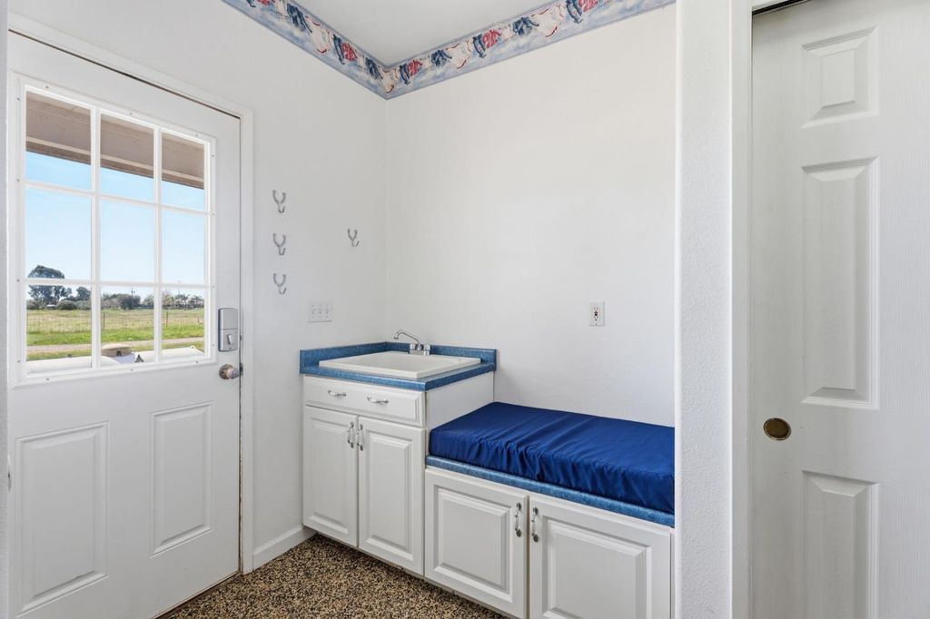 Image 46 of property listing at 22581 Road 20, Chowchilla, CA 93610