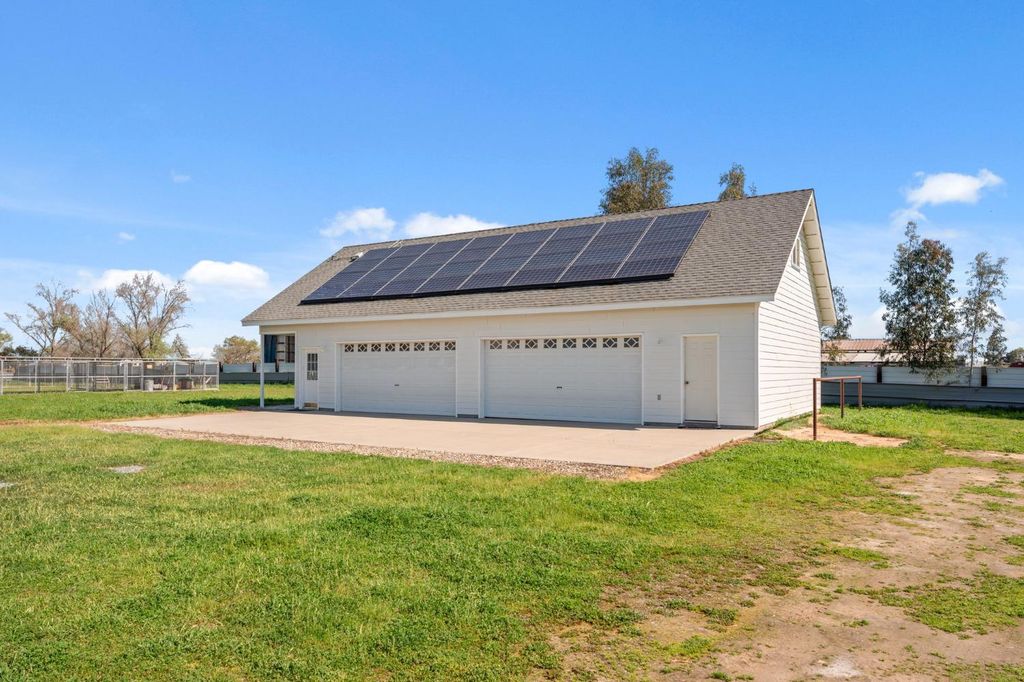 Image 52 of property listing at 22581 Road 20, Chowchilla, CA 93610