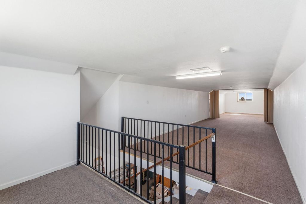 Image 55 of property listing at 22581 Road 20, Chowchilla, CA 93610