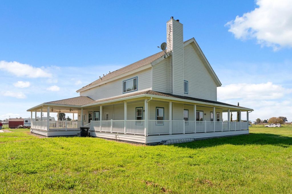 Image 61 of property listing at 22581 Road 20, Chowchilla, CA 93610