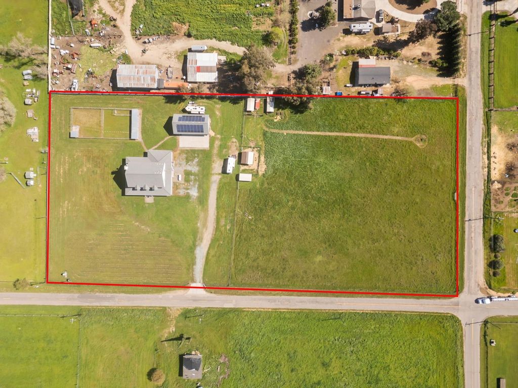 Image 78 of property listing at 22581 Road 20, Chowchilla, CA 93610