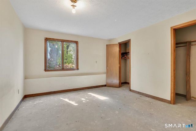 6 Rivercove Drive, Cromwell, CT 06416