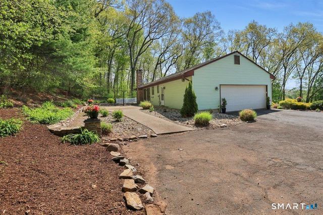 6 Rivercove Drive, Cromwell, CT 06416