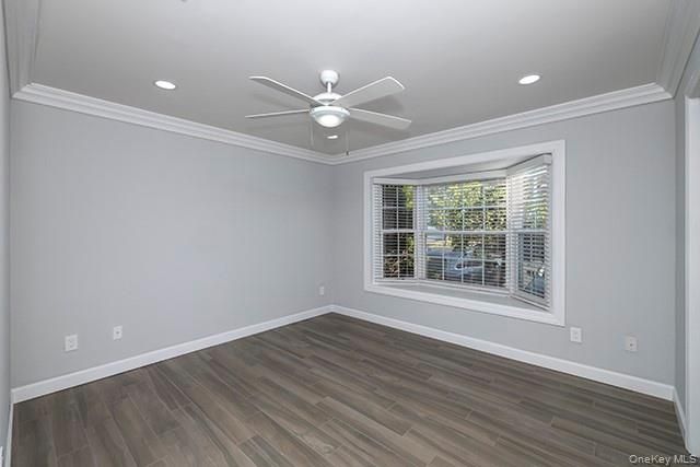 100 Pineview Lane 100, Coram, NY 11727