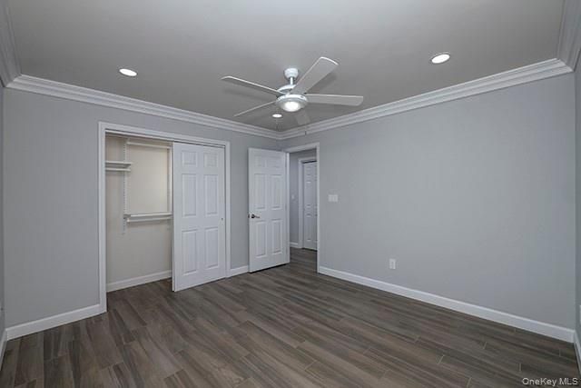 100 Pineview Lane 100, Coram, NY 11727