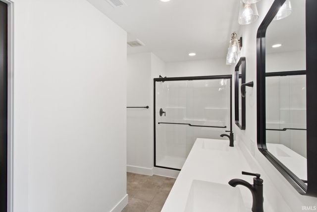 1310 Mockingbird Lane, Mount Vernon, IN 47620