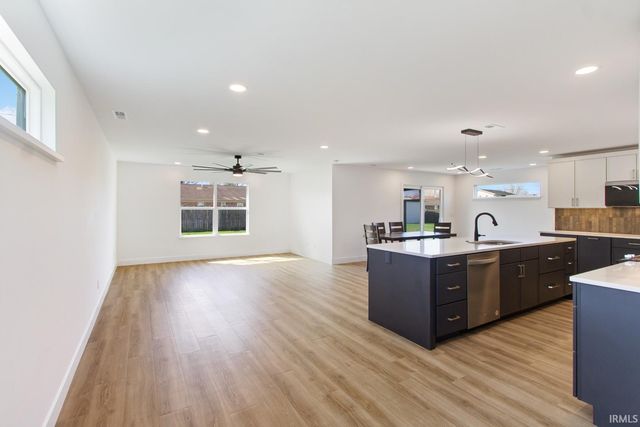 1310 Mockingbird Lane, Mount Vernon, IN 47620