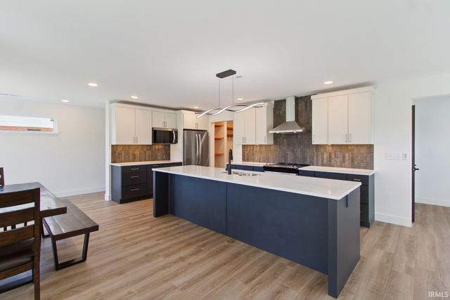 1310 Mockingbird Lane, Mount Vernon, IN 47620