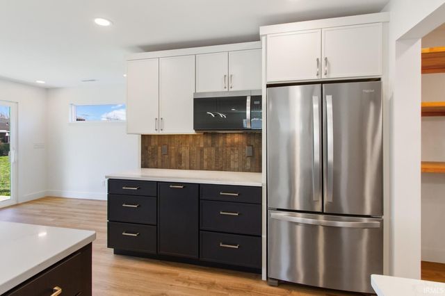 1310 Mockingbird Lane, Mount Vernon, IN 47620