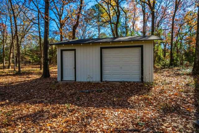 1051 County Road 2620, Mineola, TX 75773